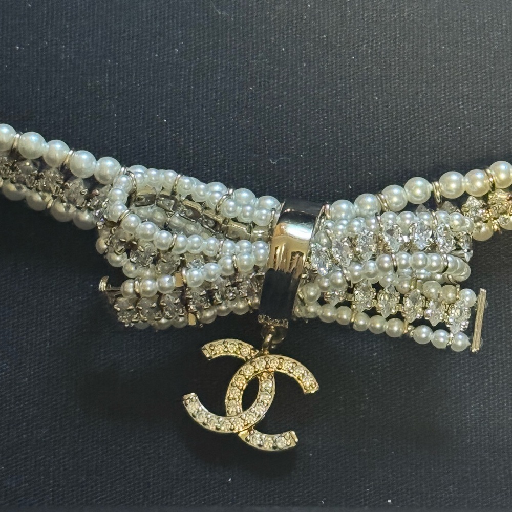 Chanel choker